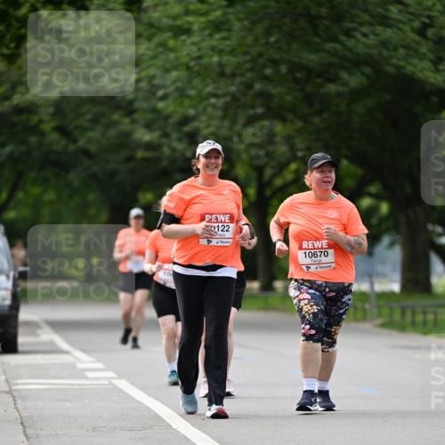15.06.2025 - REWE Women's Run Dr. Thomas Lammeyer http://msf.ph/oto/7948156 15.06.2025 09:24:44 Laufen 122, 10670 meine-sportfotos.de