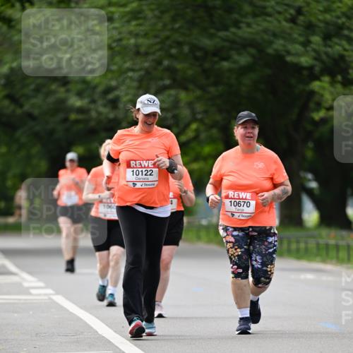 15.06.2025 - REWE Women's Run Dr. Thomas Lammeyer http://msf.ph/oto/7948181 15.06.2025 09:24:45 Laufen 10122, 10670 meine-sportfotos.de