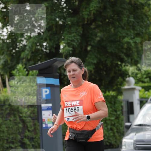 15.06.2025 - REWE Women's Run Jannik Wohlers http://msf.ph/oto/7948184 15.06.2025 08:30:51 Laufen 10585 meine-sportfotos.de