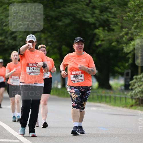 15.06.2025 - REWE Women's Run Dr. Thomas Lammeyer http://msf.ph/oto/7948187 15.06.2025 09:24:45 Laufen 10606, 10122, 10670 meine-sportfotos.de