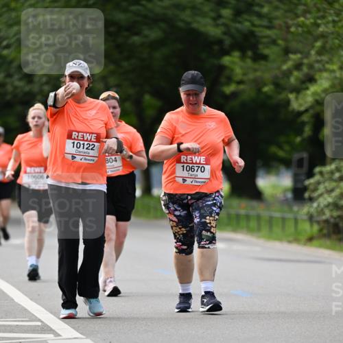 15.06.2025 - REWE Women's Run Dr. Thomas Lammeyer http://msf.ph/oto/7948196 15.06.2025 09:24:46 Laufen 10906, 10122, 804, 10670 meine-sportfotos.de