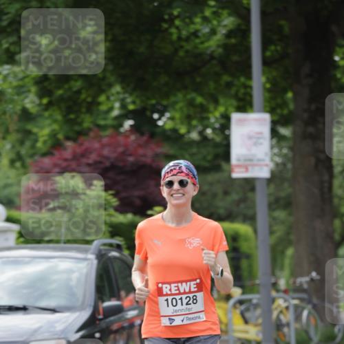 15.06.2025 - REWE Women's Run Jannik Wohlers http://msf.ph/oto/7948205 15.06.2025 08:30:53 Laufen 10128 meine-sportfotos.de