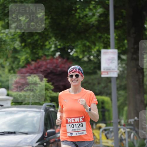 15.06.2025 - REWE Women's Run Jannik Wohlers http://msf.ph/oto/7948208 15.06.2025 08:30:53 Laufen 143, 10128 meine-sportfotos.de