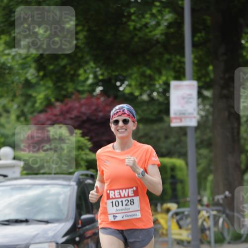 15.06.2025 - REWE Women's Run Jannik Wohlers http://msf.ph/oto/7948210 15.06.2025 08:30:53 Laufen 043, 10128 meine-sportfotos.de