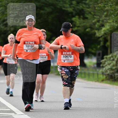 15.06.2025 - REWE Women's Run Dr. Thomas Lammeyer http://msf.ph/oto/7948211 15.06.2025 09:24:46 Laufen 1060, 1012, 0804, 10670 meine-sportfotos.de