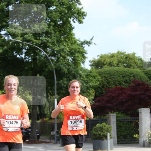 15.06.2025 - REWE Women's Run Jannik Wohlers http://msf.ph/oto/7948240 15.06.2025 09:46:38 Laufen 10425, 10698 meine-sportfotos.de