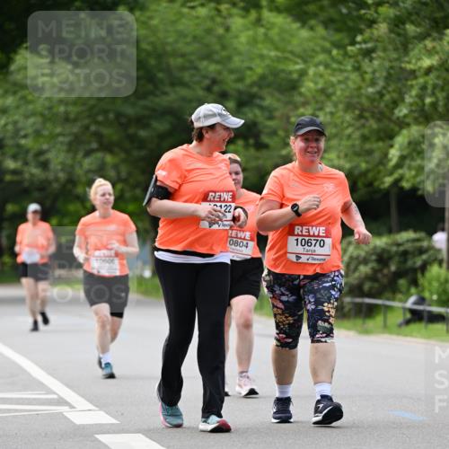 15.06.2025 - REWE Women's Run Dr. Thomas Lammeyer http://msf.ph/oto/7948241 15.06.2025 09:24:48 Laufen 122, 10670, 0804 meine-sportfotos.de