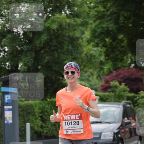 15.06.2025 - REWE Women's Run Jannik Wohlers http://msf.ph/oto/7948267 15.06.2025 08:30:54 Laufen 10128 meine-sportfotos.de
