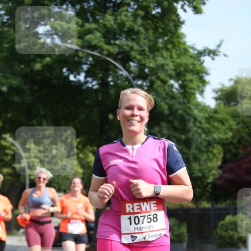 15.06.2025 - REWE Women's Run Jannik Wohlers http://msf.ph/oto/7948286 15.06.2025 09:46:41 Laufen 10758 meine-sportfotos.de