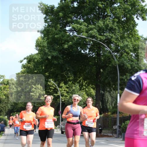 15.06.2025 - REWE Women's Run Jannik Wohlers http://msf.ph/oto/7948289 15.06.2025 09:46:42 Laufen 10560, 10267 meine-sportfotos.de