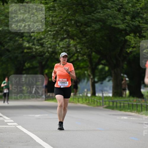15.06.2025 - REWE Women's Run Dr. Thomas Lammeyer http://msf.ph/oto/7948296 15.06.2025 09:24:52 Laufen 10863 meine-sportfotos.de