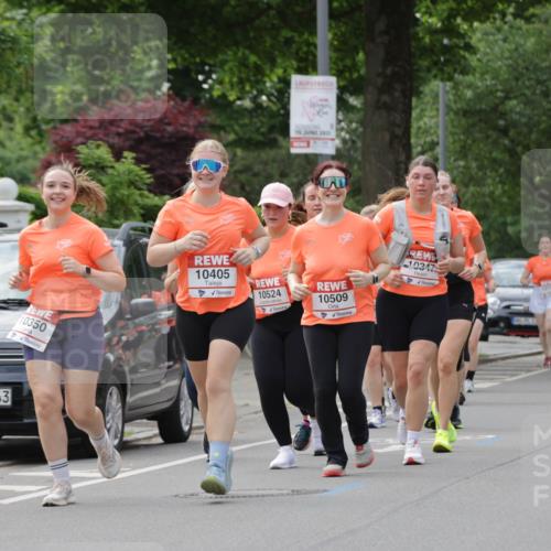 15.06.2025 - REWE Women's Run Jannik Wohlers http://msf.ph/oto/7948300 15.06.2025 08:30:59 Laufen 1043, 10350, 10405, 10524, 2921, 10509, 10347, 10, 10285 meine-sportfotos.de