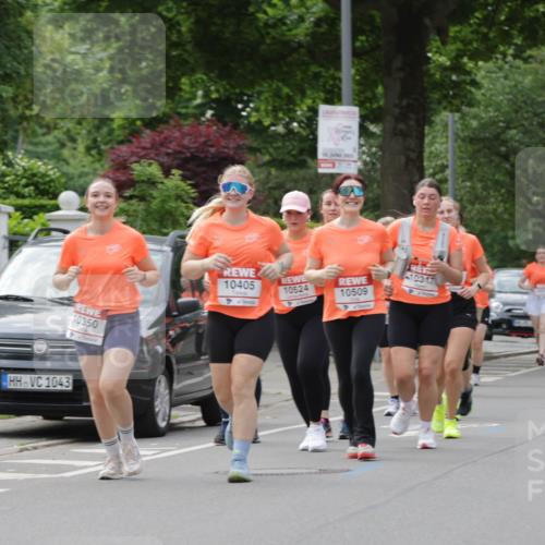 15.06.2025 - REWE Women's Run Jannik Wohlers http://msf.ph/oto/7948307 15.06.2025 08:30:59 Laufen 1043, 10350, 10405, 10524, 10509, 10347, 10285 meine-sportfotos.de