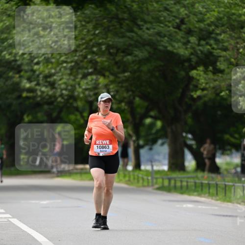15.06.2025 - REWE Women's Run Dr. Thomas Lammeyer http://msf.ph/oto/7948321 15.06.2025 09:24:53 Laufen 10863, 10863 meine-sportfotos.de