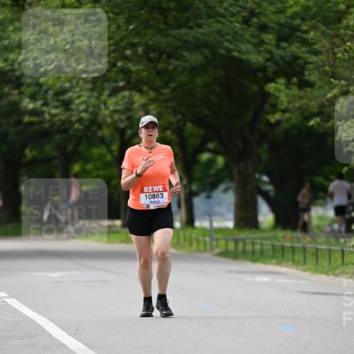 15.06.2025 - REWE Women's Run Dr. Thomas Lammeyer http://msf.ph/oto/7948336 15.06.2025 09:24:53 Laufen 10863 meine-sportfotos.de