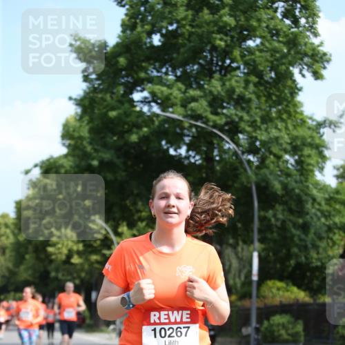 15.06.2025 - REWE Women's Run Jannik Wohlers http://msf.ph/oto/7948361 15.06.2025 09:46:45 Laufen 10267 meine-sportfotos.de