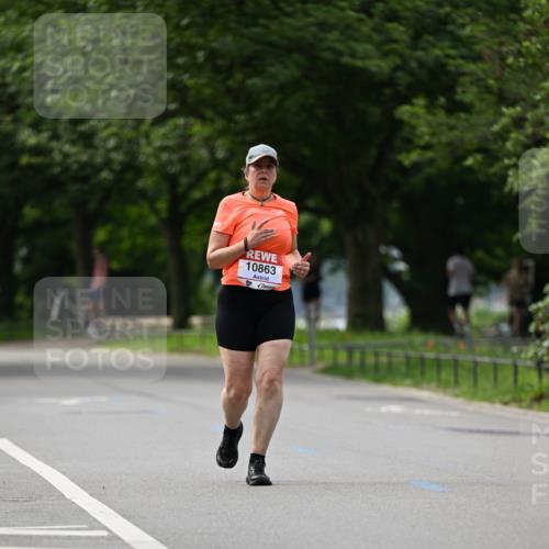 15.06.2025 - REWE Women's Run Dr. Thomas Lammeyer http://msf.ph/oto/7948366 15.06.2025 09:24:54 Laufen 10863 meine-sportfotos.de