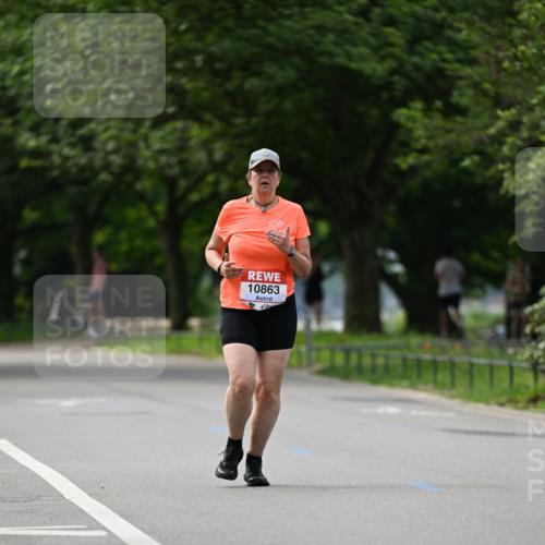 15.06.2025 - REWE Women's Run Dr. Thomas Lammeyer http://msf.ph/oto/7948370 15.06.2025 09:24:55 Laufen 10863 meine-sportfotos.de
