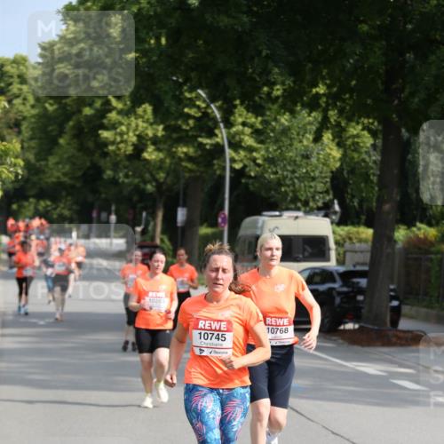 15.06.2025 - REWE Women's Run Jannik Wohlers http://msf.ph/oto/7948383 15.06.2025 09:46:49 Laufen 10263, 10768, 10745 meine-sportfotos.de