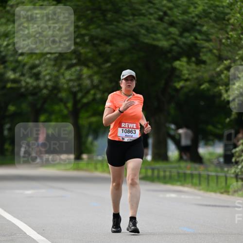 15.06.2025 - REWE Women's Run Dr. Thomas Lammeyer http://msf.ph/oto/7948385 15.06.2025 09:24:55 Laufen 10863 meine-sportfotos.de