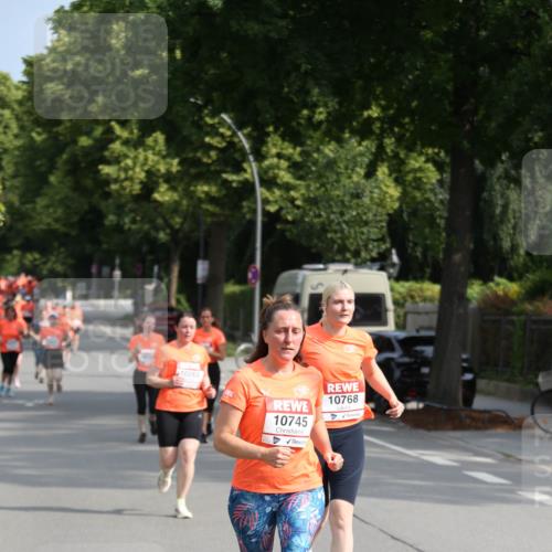 15.06.2025 - REWE Women's Run Jannik Wohlers http://msf.ph/oto/7948391 15.06.2025 09:46:49 Laufen 10263, 10768, 10745 meine-sportfotos.de