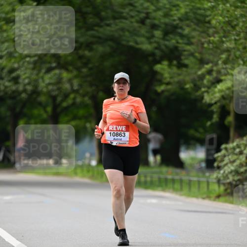 15.06.2025 - REWE Women's Run Dr. Thomas Lammeyer http://msf.ph/oto/7948400 15.06.2025 09:24:56 Laufen 10863 meine-sportfotos.de