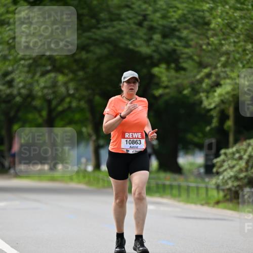 15.06.2025 - REWE Women's Run Dr. Thomas Lammeyer http://msf.ph/oto/7948409 15.06.2025 09:24:56 Laufen 10863 meine-sportfotos.de