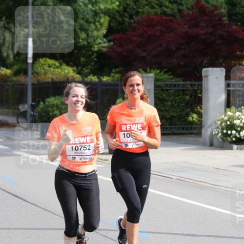 15.06.2025 - REWE Women's Run Jannik Wohlers http://msf.ph/oto/7948467 15.06.2025 09:46:57 Laufen 10752, 8310, 10 meine-sportfotos.de