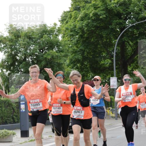 15.06.2025 - REWE Women's Run Jannik Wohlers http://msf.ph/oto/7948477 15.06.2025 08:31:06 Laufen 10285, 10749, 10261, 10254, 0811, 10641 meine-sportfotos.de
