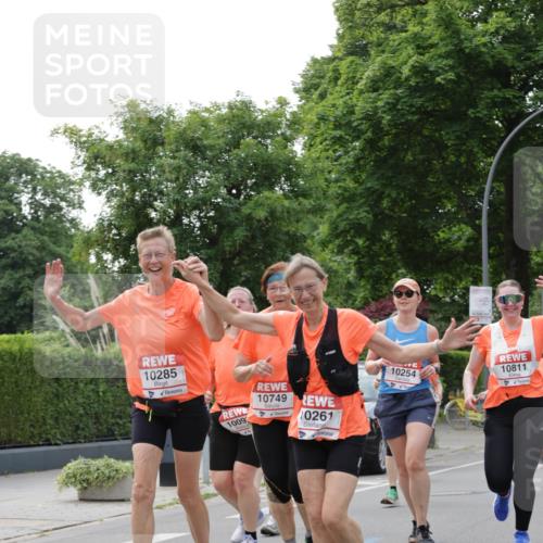 15.06.2025 - REWE Women's Run Jannik Wohlers http://msf.ph/oto/7948493 15.06.2025 08:31:06 Laufen 10285, 10749, 1009, 10261, 10254, 10811 meine-sportfotos.de