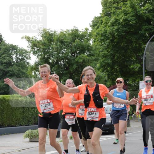 15.06.2025 - REWE Women's Run Jannik Wohlers http://msf.ph/oto/7948499 15.06.2025 08:31:06 Laufen 10285, 10092, 107, 4, 0261, 10234, 10811 meine-sportfotos.de