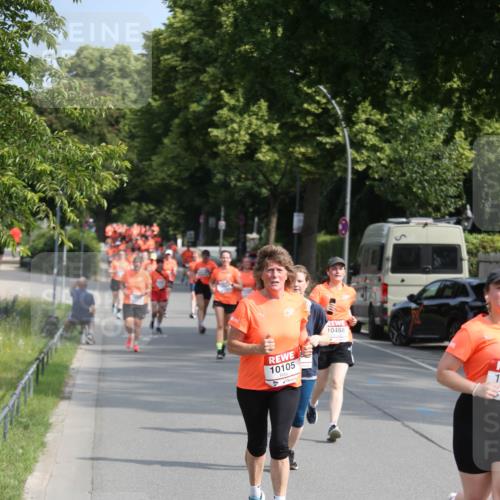 15.06.2025 - REWE Women's Run Jannik Wohlers http://msf.ph/oto/7948505 15.06.2025 09:47:02 Laufen 10105 meine-sportfotos.de