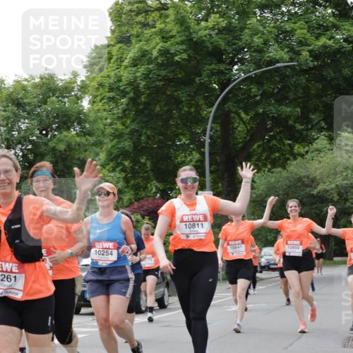 15.06.2025 - REWE Women's Run Jannik Wohlers http://msf.ph/oto/7948509 15.06.2025 08:31:07 Laufen 261, 10254, 179, 10811, 10641, 10800 meine-sportfotos.de