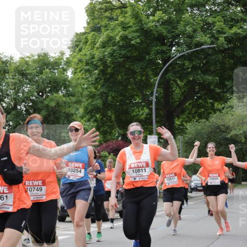 15.06.2025 - REWE Women's Run Jannik Wohlers http://msf.ph/oto/7948516 15.06.2025 08:31:07 Laufen 61, 10749, 10254, 10, 101, 10811, 10641, 10800 meine-sportfotos.de