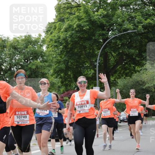 15.06.2025 - REWE Women's Run Jannik Wohlers http://msf.ph/oto/7948521 15.06.2025 08:31:07 Laufen 10749, 10234, 0210, 10811, 10641, 10800 meine-sportfotos.de