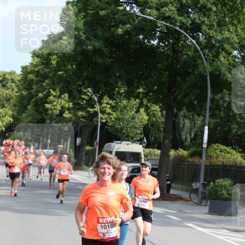 15.06.2025 - REWE Women's Run Jannik Wohlers http://msf.ph/oto/7948531 15.06.2025 09:47:04 Laufen 1010, 4, 10468 meine-sportfotos.de