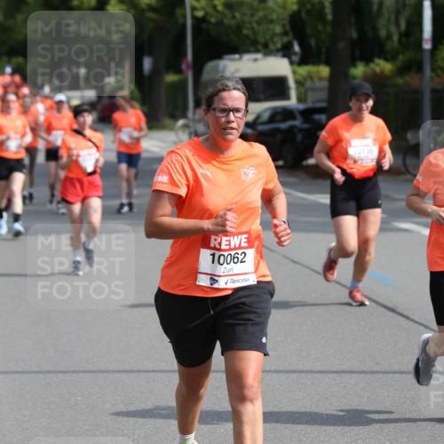 15.06.2025 - REWE Women's Run Jannik Wohlers http://msf.ph/oto/7948569 15.06.2025 09:47:13 Laufen 10062, 10136, 10862 meine-sportfotos.de