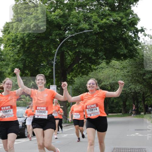 15.06.2025 - REWE Women's Run Jannik Wohlers http://msf.ph/oto/7948591 15.06.2025 08:31:09 Laufen 10641, 10800, 10741, 10247, 10814 meine-sportfotos.de
