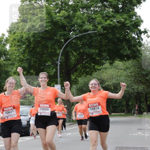 15.06.2025 - REWE Women's Run Jannik Wohlers http://msf.ph/oto/7948595 15.06.2025 08:31:09 Laufen 10641, 10800, 10741, 10247, 10814 meine-sportfotos.de