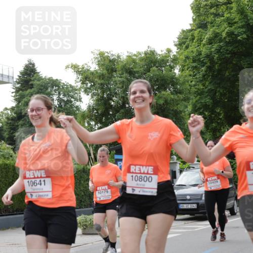 15.06.2025 - REWE Women's Run Jannik Wohlers http://msf.ph/oto/7948640 15.06.2025 08:31:10 Laufen 10210, 10641, 10179, 10800, 1043, 10429, 10814, 10247 meine-sportfotos.de