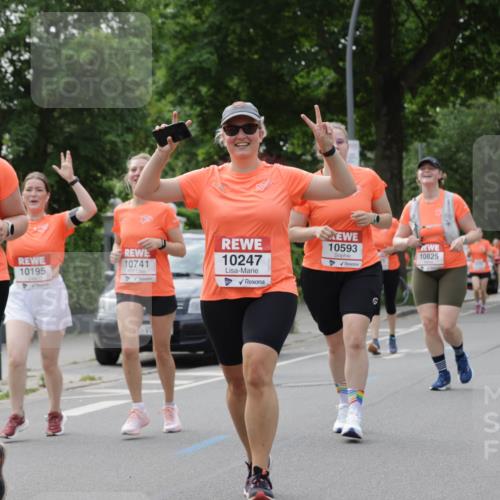 15.06.2025 - REWE Women's Run Jannik Wohlers http://msf.ph/oto/7948713 15.06.2025 08:31:12 Laufen 10429, 10195, 10593, 10825, 10247, 10741 meine-sportfotos.de