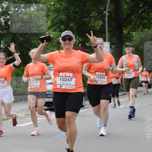15.06.2025 - REWE Women's Run Jannik Wohlers http://msf.ph/oto/7948725 15.06.2025 08:31:12 Laufen 10429, 10195, 10741, 1043, 10593, 10247, 0625, 10825 meine-sportfotos.de
