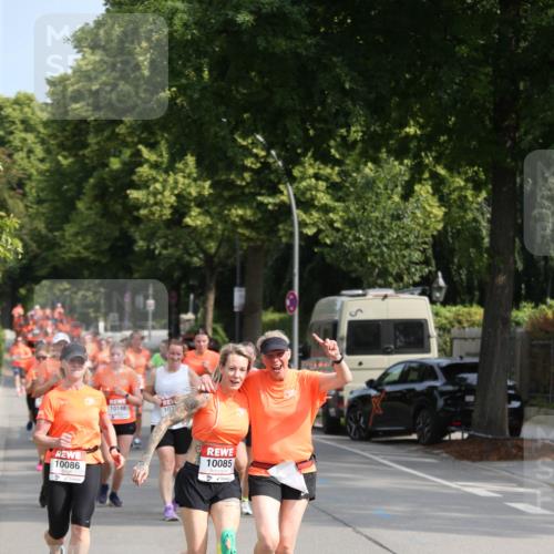 15.06.2025 - REWE Women's Run Jannik Wohlers http://msf.ph/oto/7948730 15.06.2025 09:47:26 Laufen 10086, 10188, 102, 10085 meine-sportfotos.de