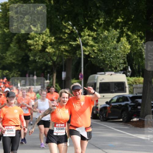 15.06.2025 - REWE Women's Run Jannik Wohlers http://msf.ph/oto/7948733 15.06.2025 09:47:26 Laufen 0086, 10085 meine-sportfotos.de