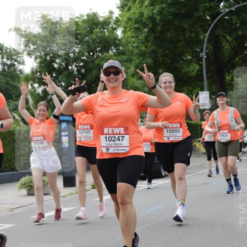 15.06.2025 - REWE Women's Run Jannik Wohlers http://msf.ph/oto/7948737 15.06.2025 08:31:13 Laufen 10247, 10429, 10741, 10195, 0790, 10593, 10825, 10625 meine-sportfotos.de