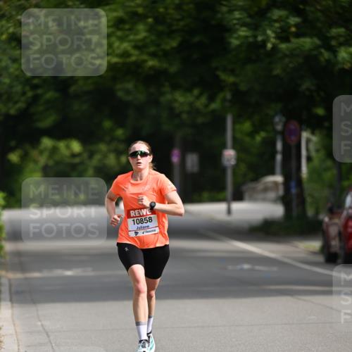 15.06.2025 - REWE Women's Run Dr. Thomas Lammeyer http://msf.ph/oto/7948739 15.06.2025 09:31:54 Laufen 10858 meine-sportfotos.de