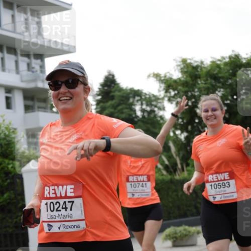 15.06.2025 - REWE Women's Run Jannik Wohlers http://msf.ph/oto/7948764 15.06.2025 08:31:14 Laufen 10247, 10741, 10593 meine-sportfotos.de