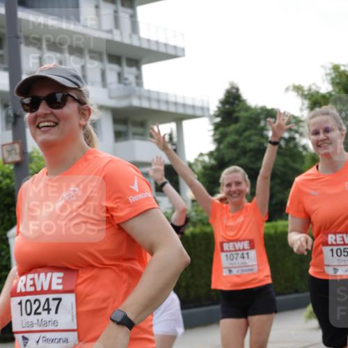 15.06.2025 - REWE Women's Run Jannik Wohlers http://msf.ph/oto/7948768 15.06.2025 08:31:14 Laufen 10247, 10741, 105 meine-sportfotos.de
