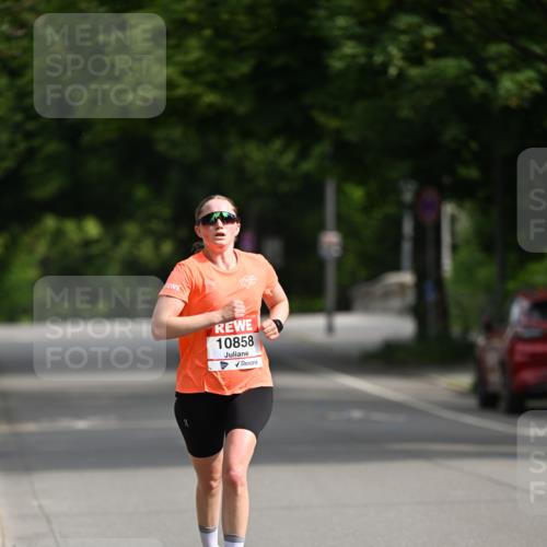 15.06.2025 - REWE Women's Run Dr. Thomas Lammeyer http://msf.ph/oto/7948773 15.06.2025 09:31:55 Laufen 10858 meine-sportfotos.de