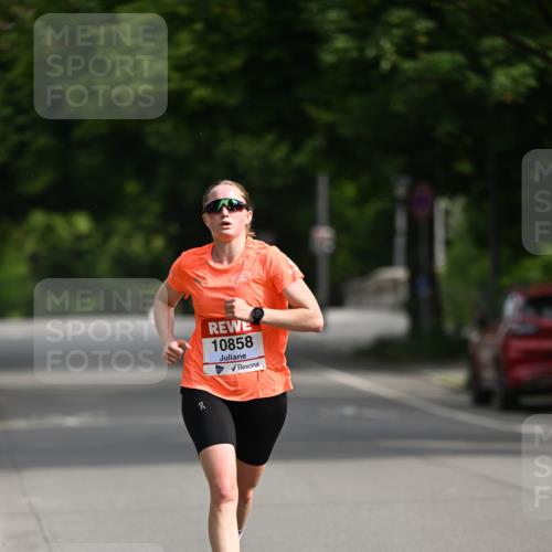 15.06.2025 - REWE Women's Run Dr. Thomas Lammeyer http://msf.ph/oto/7948783 15.06.2025 09:31:56 Laufen 10858 meine-sportfotos.de